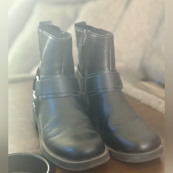 KIDS  Zara Black Equestrian Ankle Boots with Horsebit Detail - Picture 3 of 7